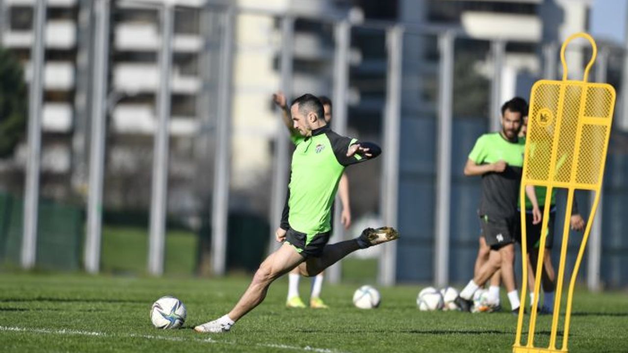 Bursaspor şut çalıştı
