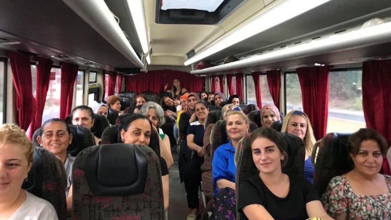 Karacailyas Kültür ve Sanat Evi, kadınlara özel Gaziantep gezisi düzenledi
