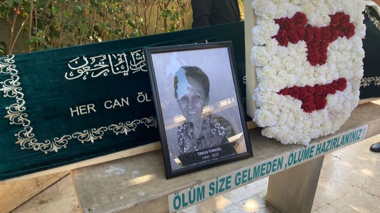 Sanatçı Tanju Tuncel son yolculuğuna uğurlandı