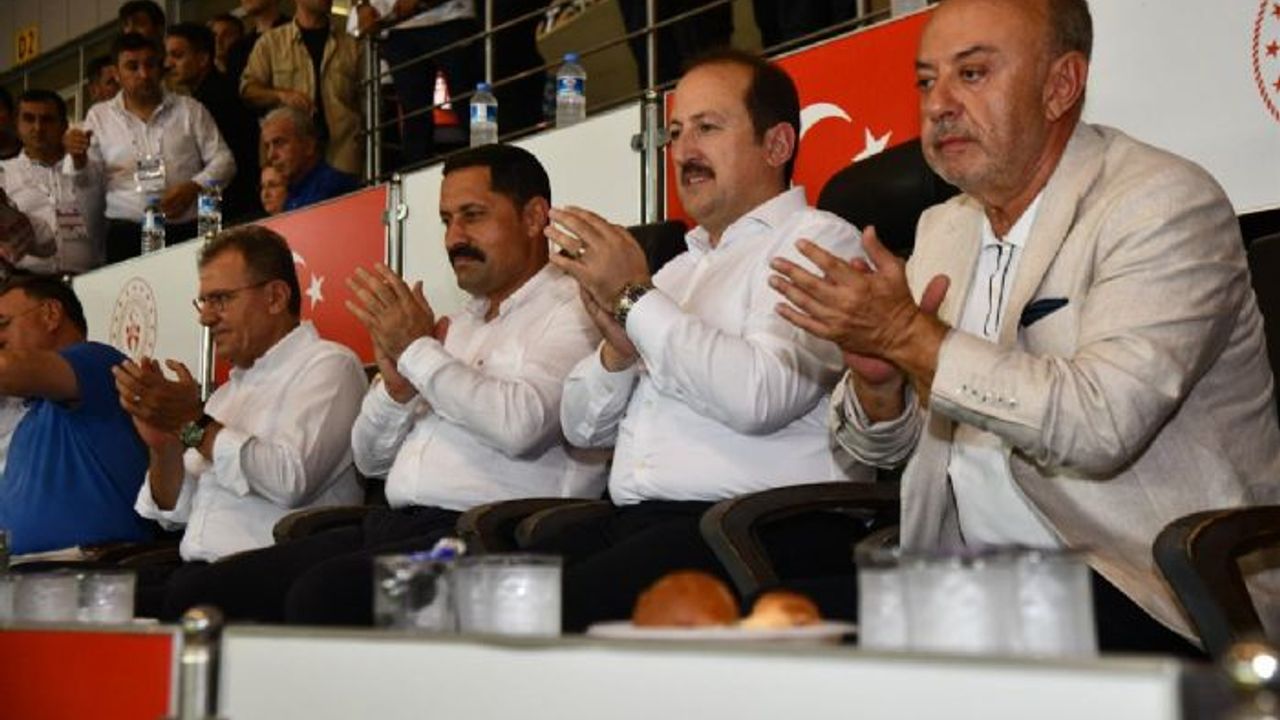 Vali Pehlivan, Atakaş Hatayspor'un Mersin'deki ilk maçını izledi