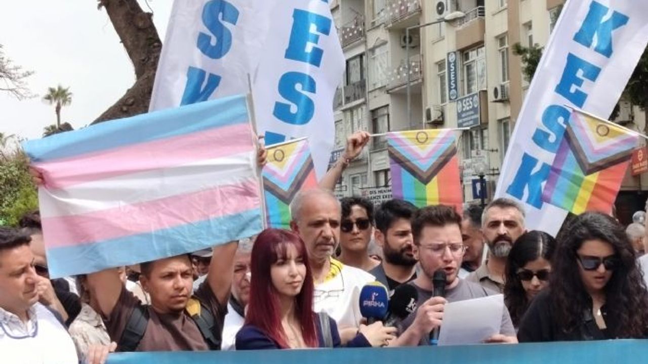 Feminist gece yürüyüşüne müdahale protesto edildi