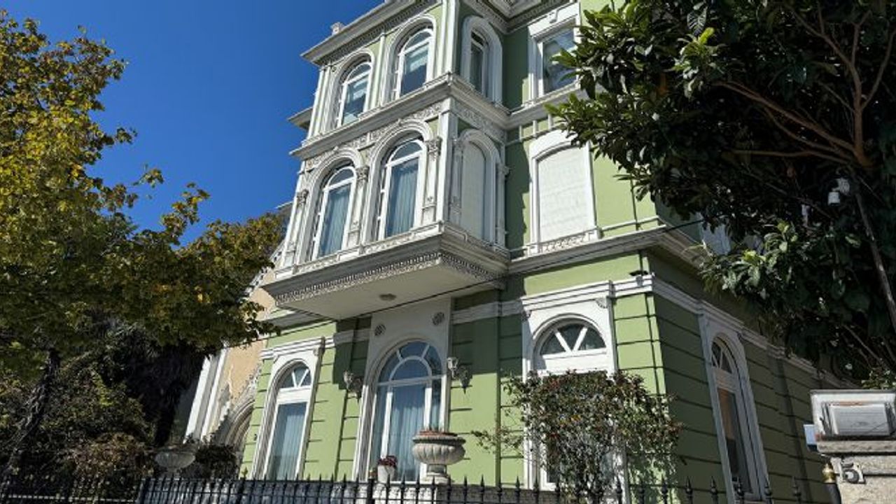 Sarıyer'deki yol yalısı 625 milyon lira rekor fiyatla satılığa çıkartıldı