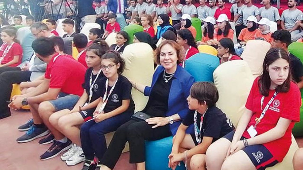 Yılmaz: "Mersin'deki Gençlik Kamplarının sayısı 6'ya yükseltildi"