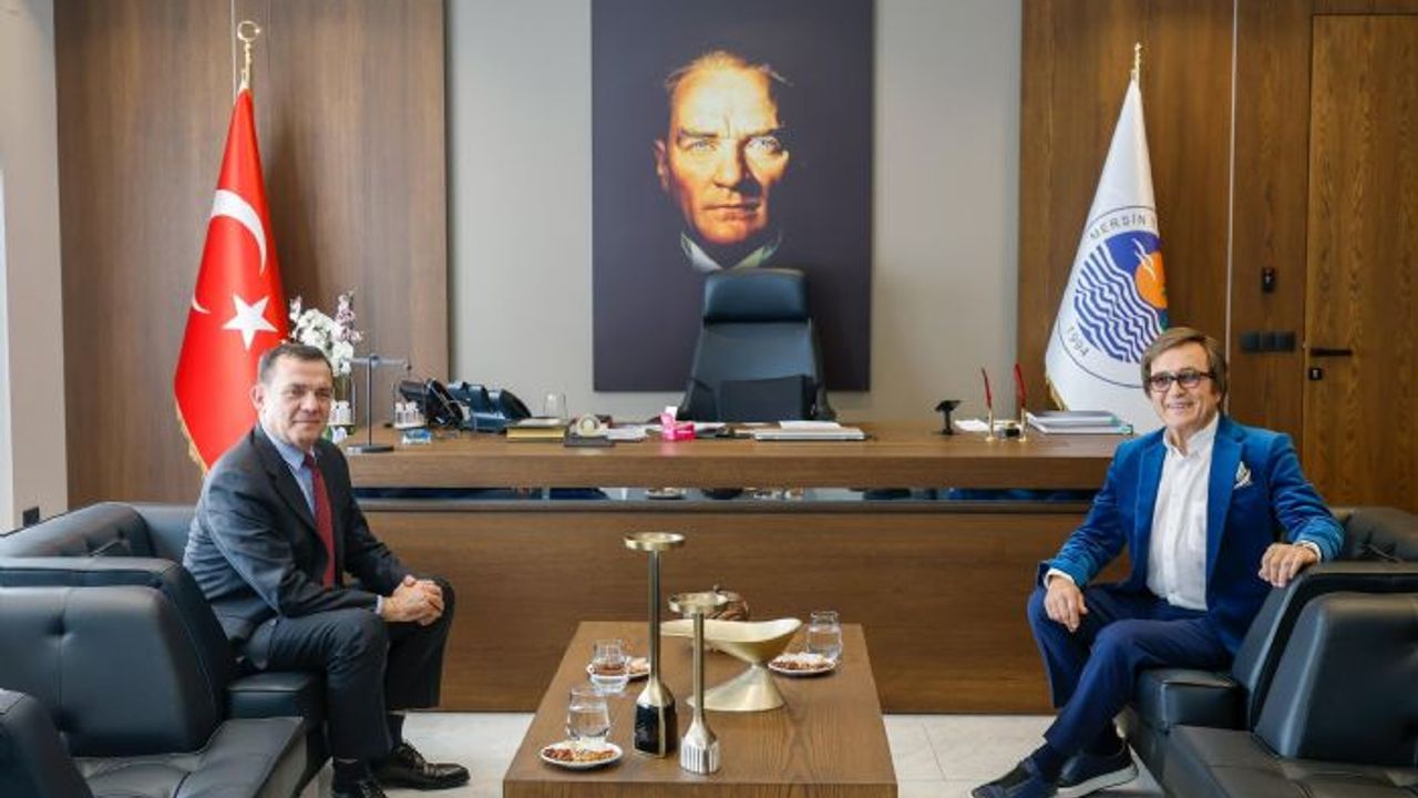 Erol Evgin'den Başkan Özyiğit'e nezaket ziyareti