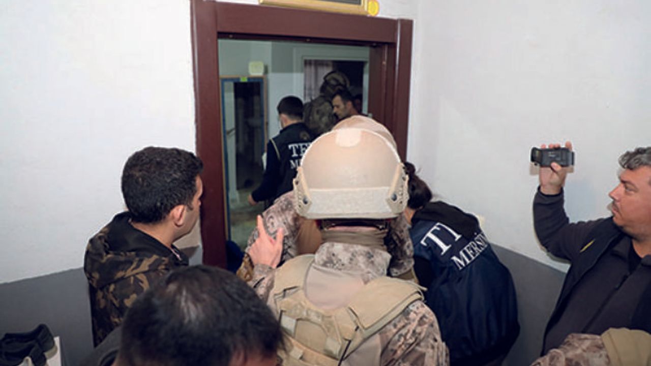 Mersin'de PKK ile DEAŞ'a şafak operasyonu: 13 gözaltı