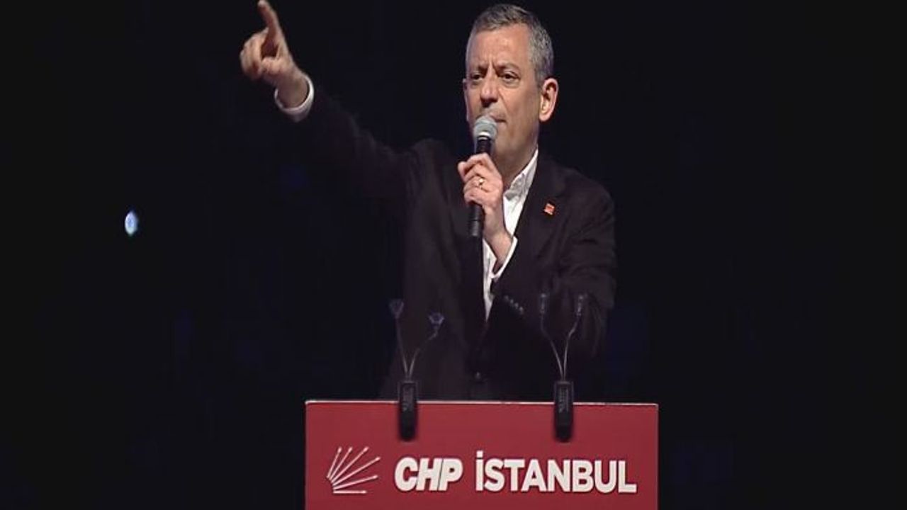 Özgür Özel, Beylikdüzü'nde konuştu