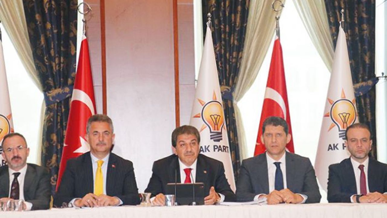 AK Parti Grup Başkan Vekillerinden ortak bildiri: "İstediğiniz mecrada engelleniyoruz' yalanınızı tartışmaya hazırız"