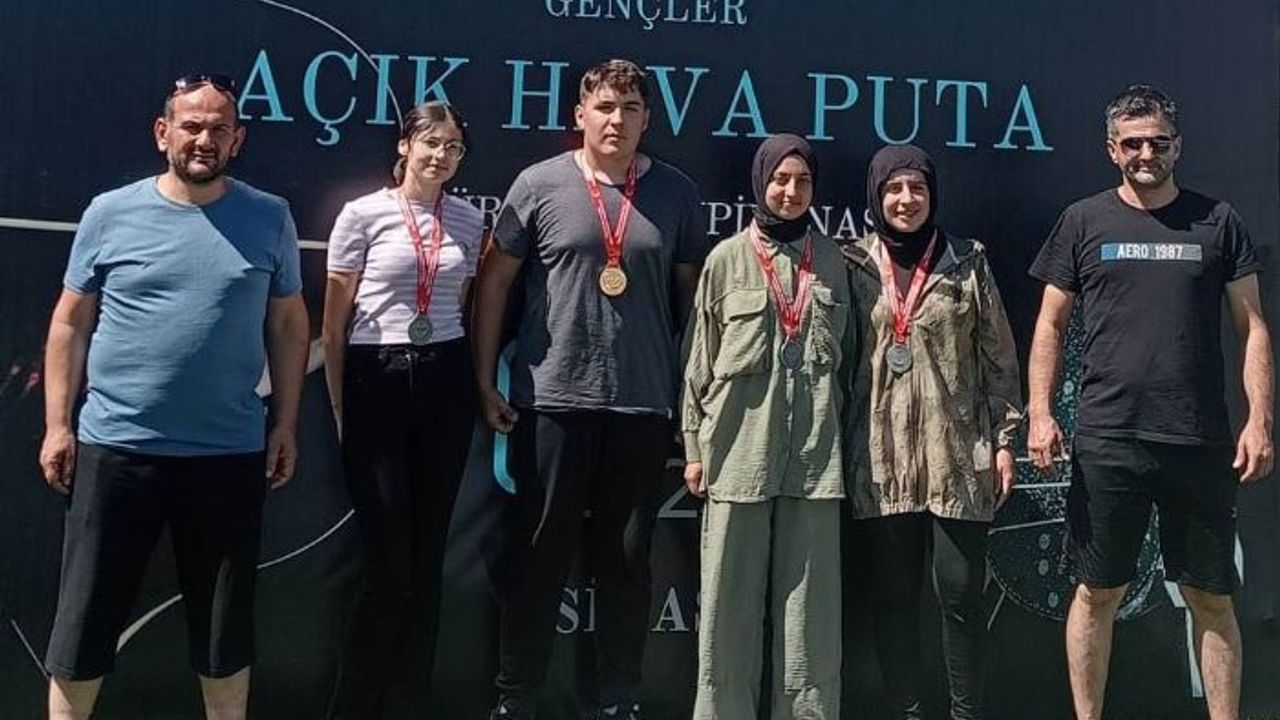 Düzceli okçular hedefi vurdu