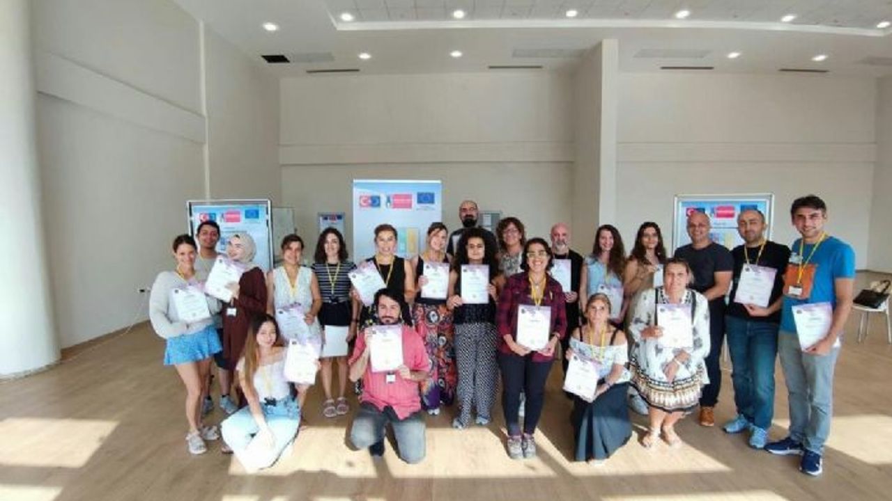 "CURIKIDS" projesinin eğitim toplantısı yapıldı