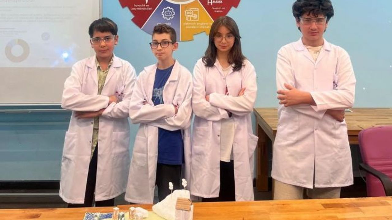 Mersin Gençlik Merkezi'nde geleceğin teknoloji yıldızları parlıyor!