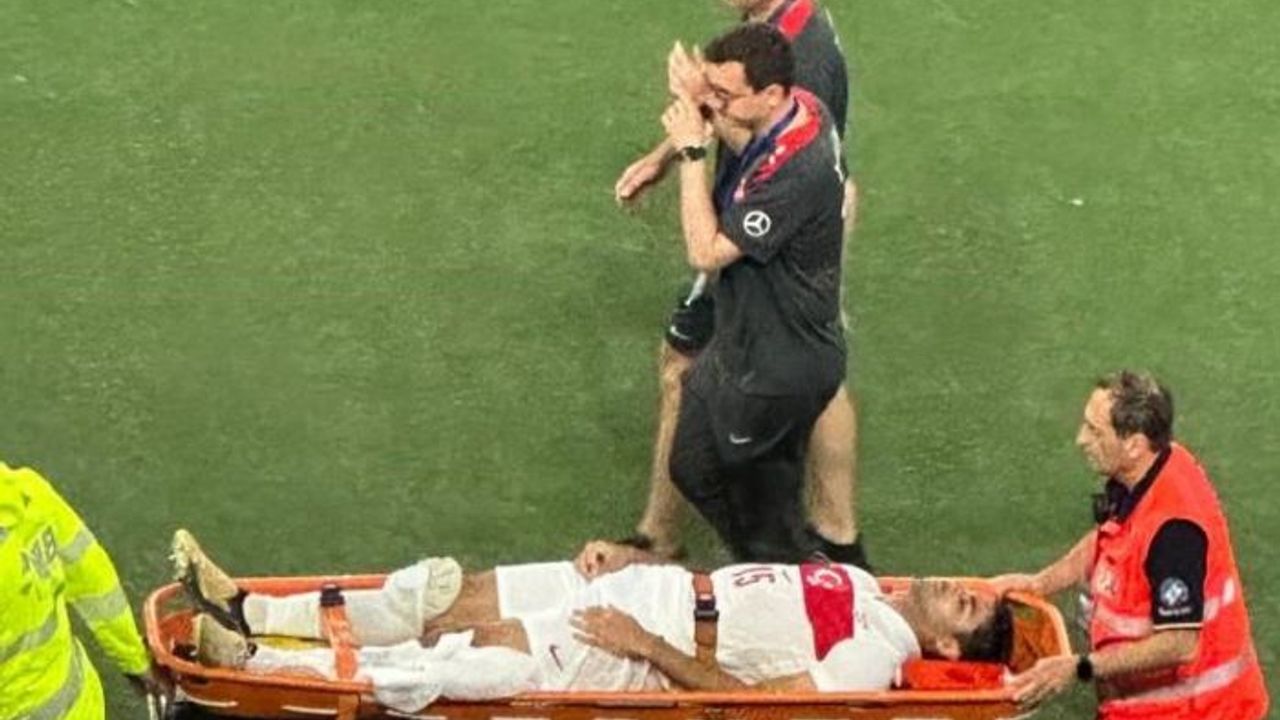 Millilerde Ozan Kabak sakatlandı