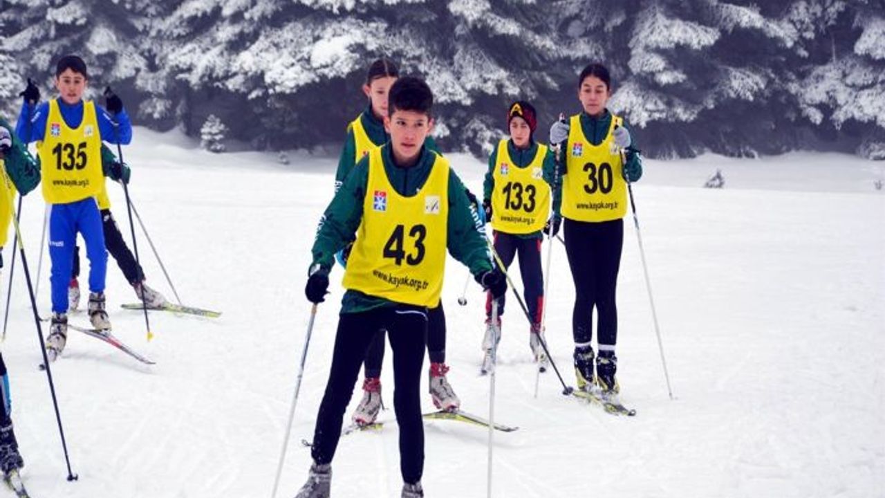 Kayakla Oryantiring Şampiyonası düzenlendi