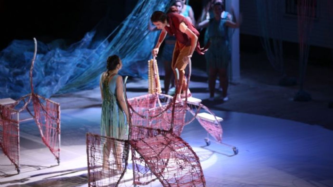 Nilüfer'de gençler ilk oyunlarında yıldızlaştı