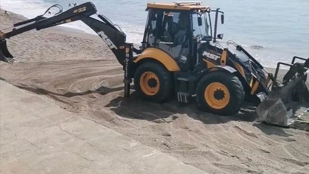 Kapuz Plajı sezon öncesinde bakıma alındı