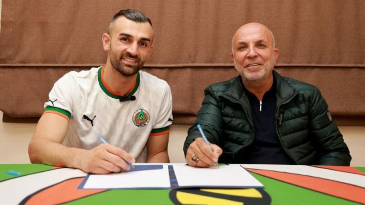 Alanyaspor, Serdar Dursun ile 2 yıllık sözleşme imzaladı