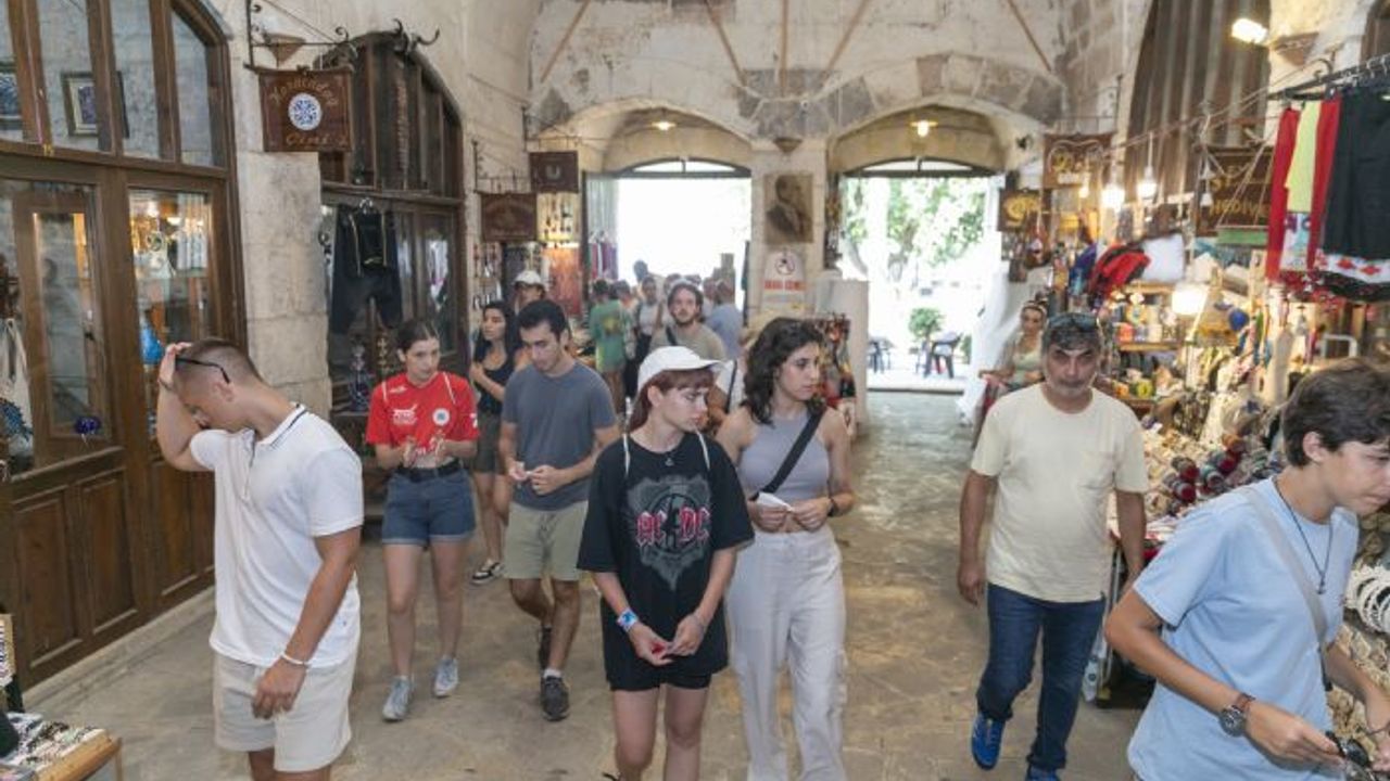 'Öğrenci Değişim Programı' ile Mersin'in tarihi yerleri gezildi