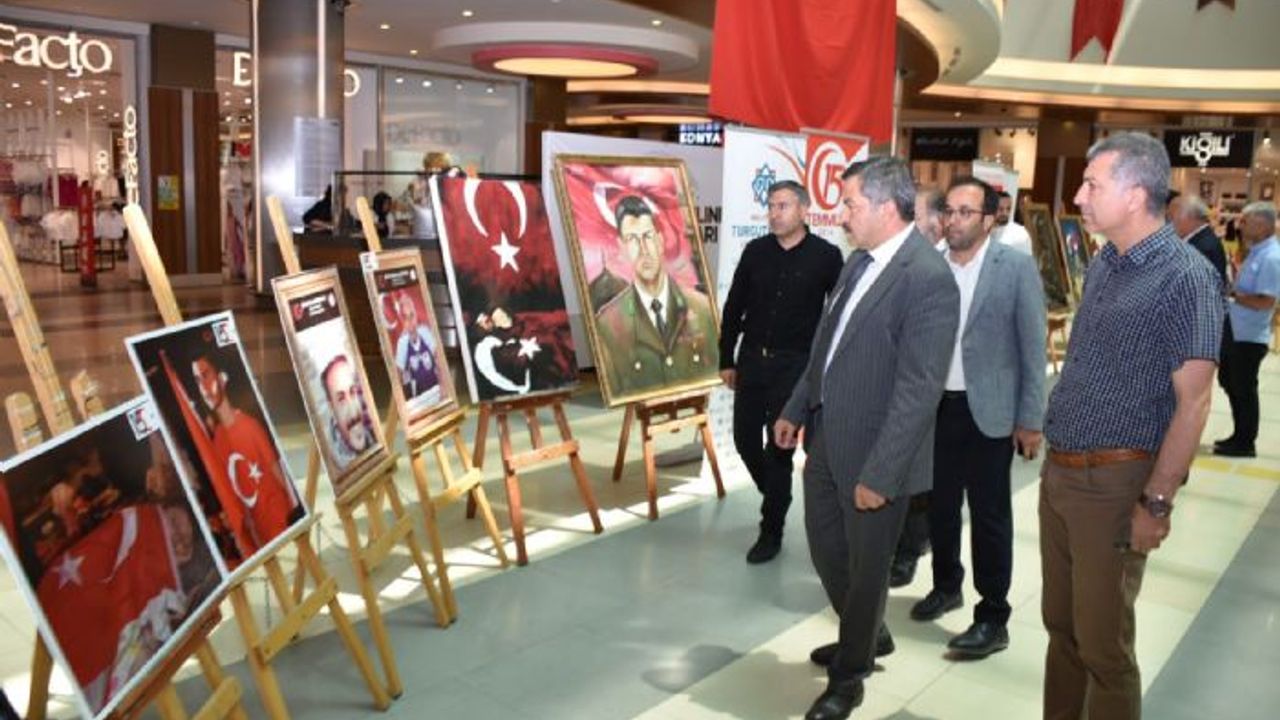 15 Temmuz temalı sergi ve anı defteri açıldı