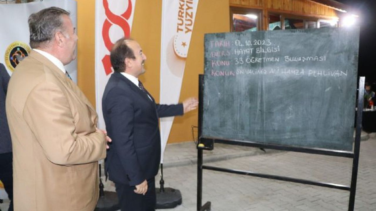 Vali Pehlivan, 33 Öğretmen Buluşması'nın ilk konuğu oldu