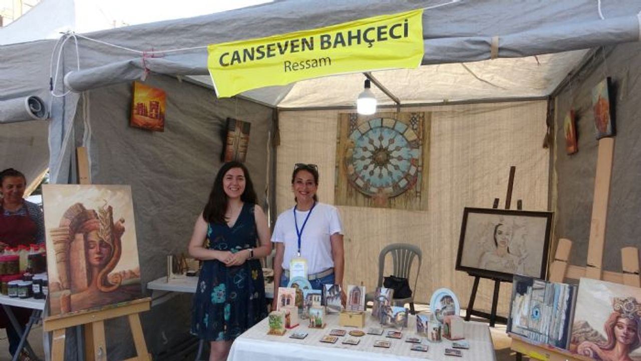 Depremzedeler, 'Hatay Esnafları ve Sanatçılarıyla Dayanışma Etkinliği'nde Stant Kurdu