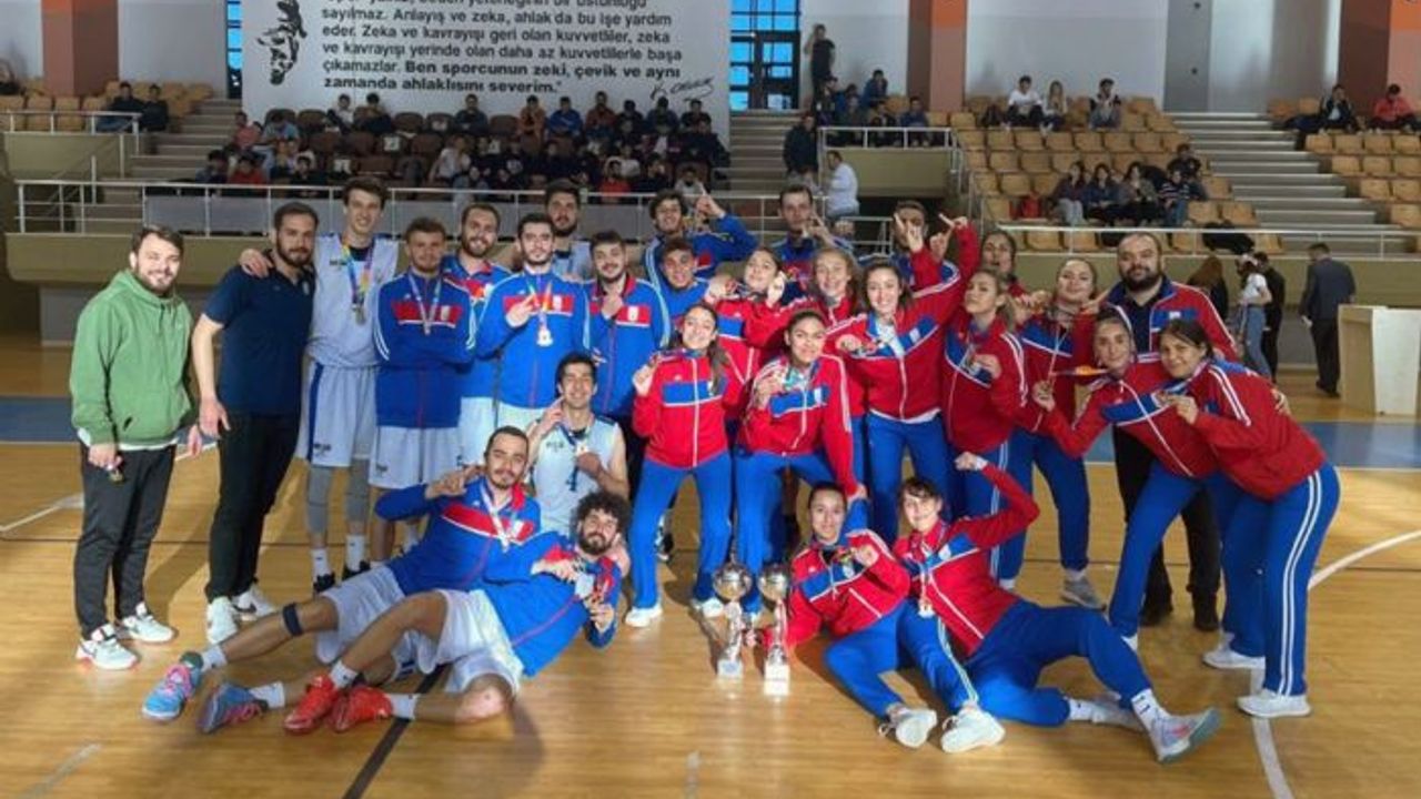 Muğla Sıkı Koçman Üniversitesi kadın ve erkek basketbol takımları tarihinde ilk defa Üniversiteler arası 1. Lig müsabakalarında şampiyon oldu.