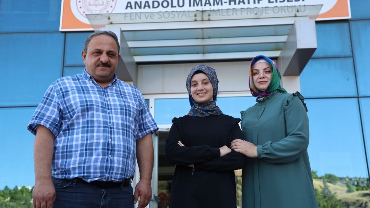 Depremzede Şevval Ece, LGS 2025’te Türkiye Birincisi: "Bu Başarı Babama"