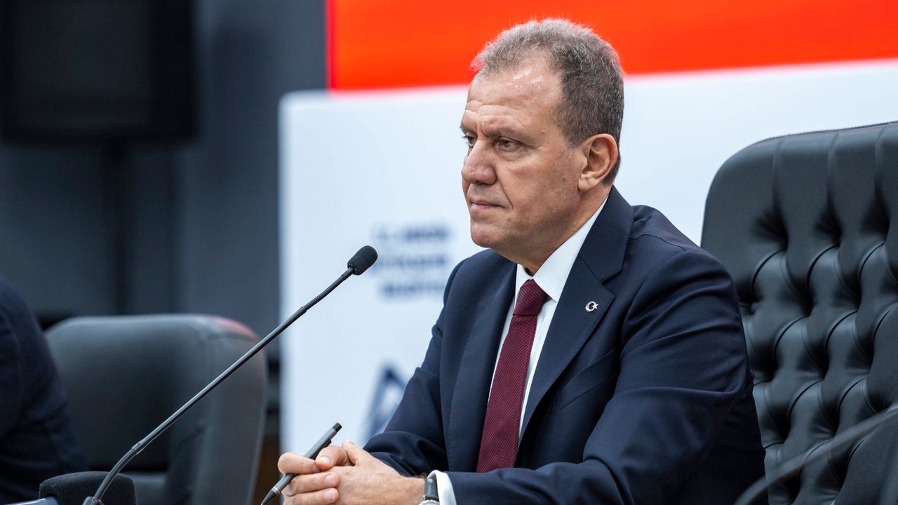 Seçer’den Sert Çıkış: “CHP’li Belediyelere Operasyonlar Siyasi Hesaplaşmadır”