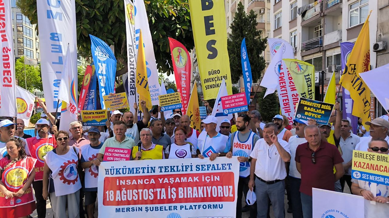 Kamu Emekçileri Bir Kez Daha İş Bıraktı