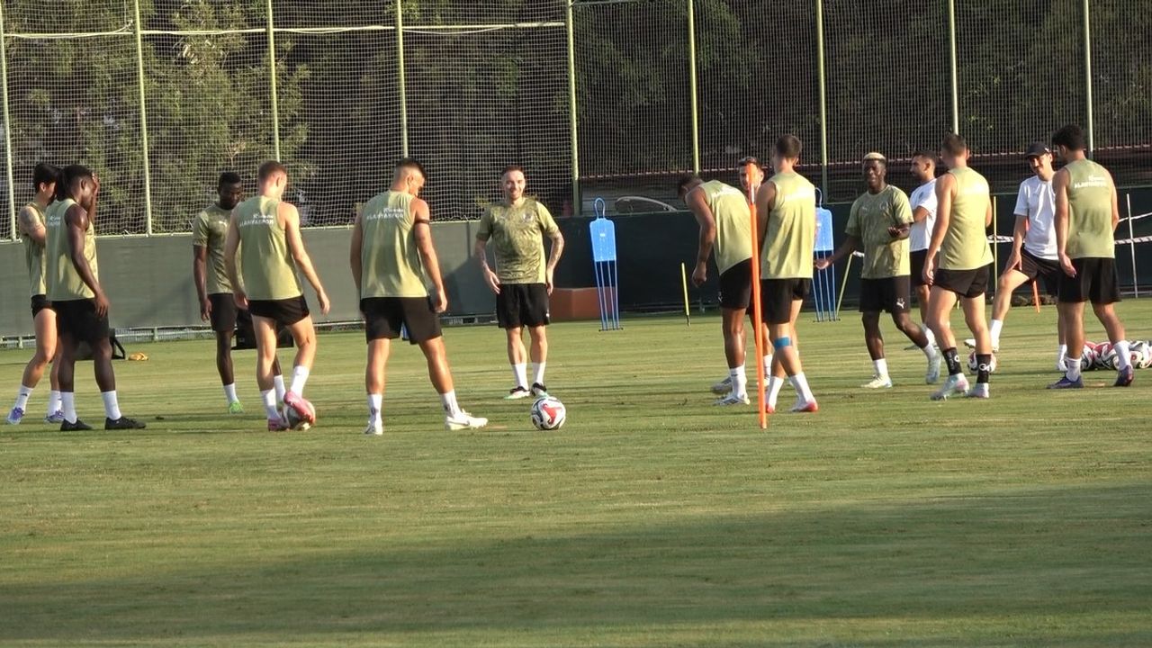 Alanyaspor Teknik Direktörü Pereira: “Hedefimiz Daha Rahat Bir Sezon”