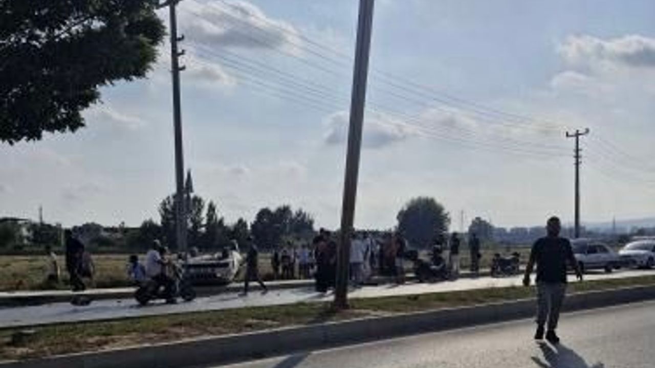 Tarsus’ta Feci Kaza: Direğe Çarpan Sürücü Hayatını Kaybetti