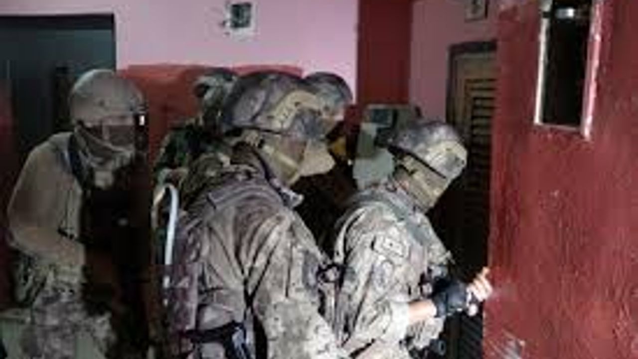 Büyükçekmece’de Zehir Tacirlerine Darbe