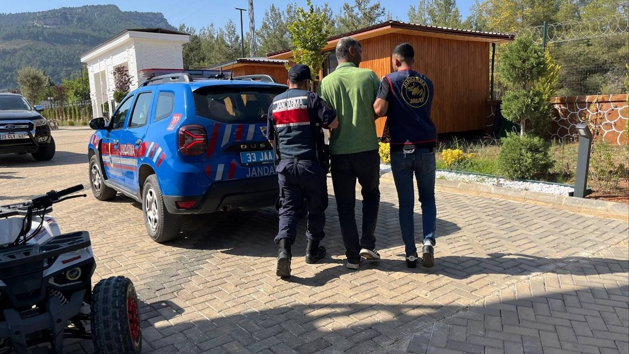 Mersin'de Aranan İki Suçlu Jandarma Ekiplerince Yakalandı