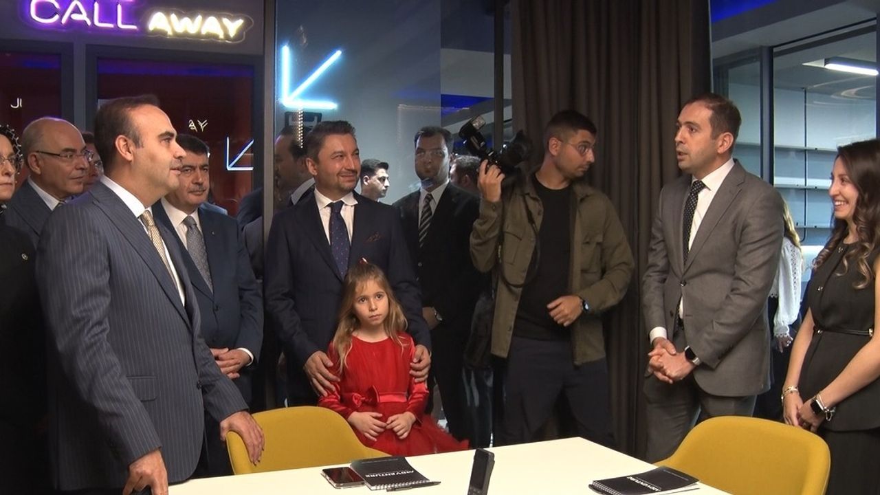 Bakan Kacır: "Ardventure TEKMER, Girişimlerin Küresel Markalara Dönüşmesi İçin Güçlü Bir Zemin Oluşturacak"