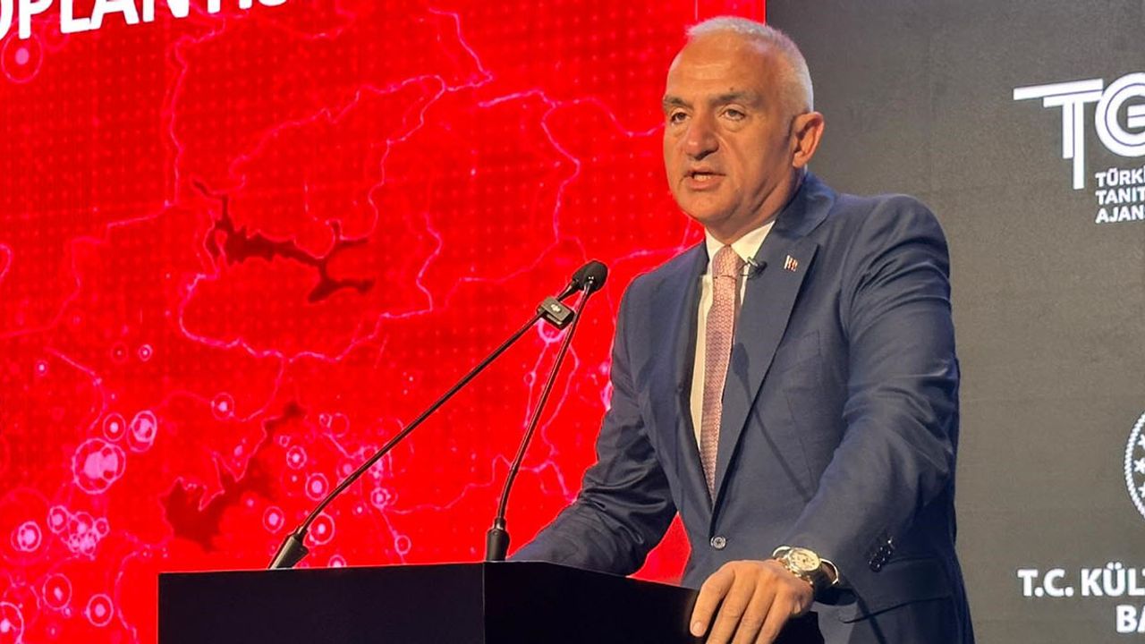 Bakan Ersoy Üçüncü Çeyrek Turizm Verilerini Açıkladı