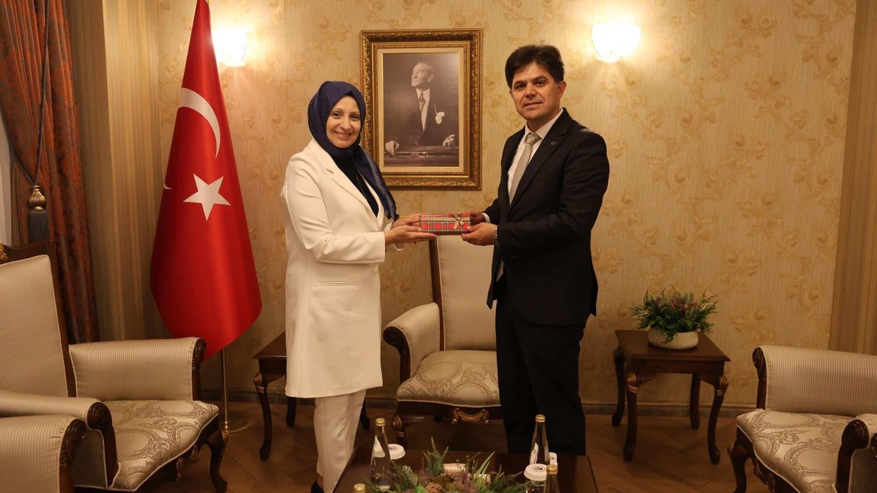 Mersin İl Millî Eğitim Müdürlüğünde Anlamlı Buluşma