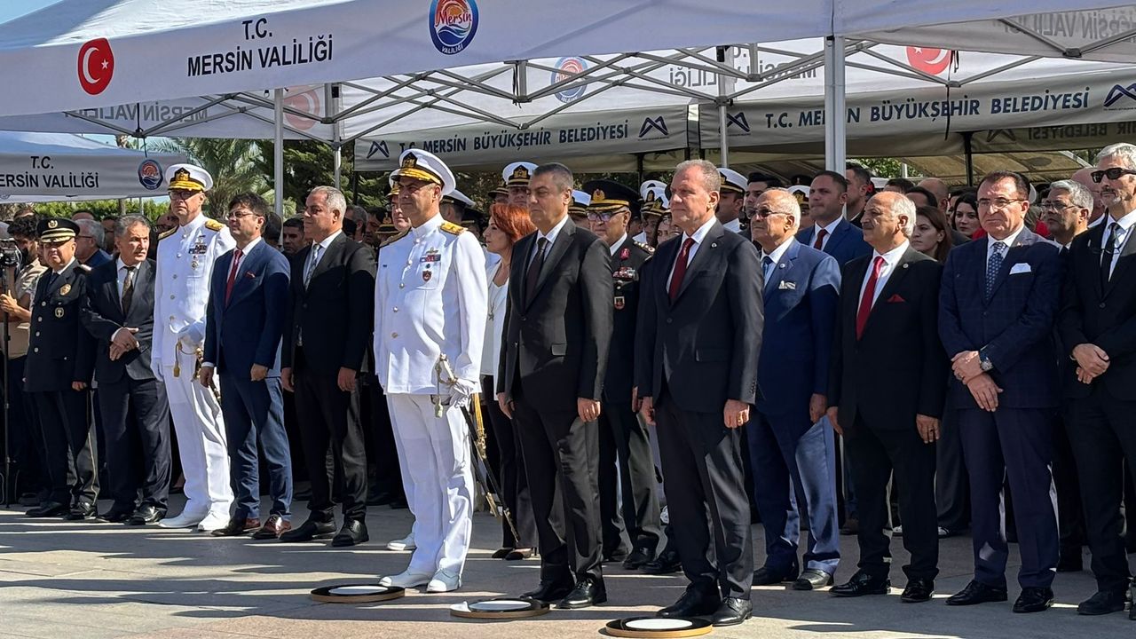 Mersin’de Cumhuriyet’in 102. yılı etkinlikleri başladı