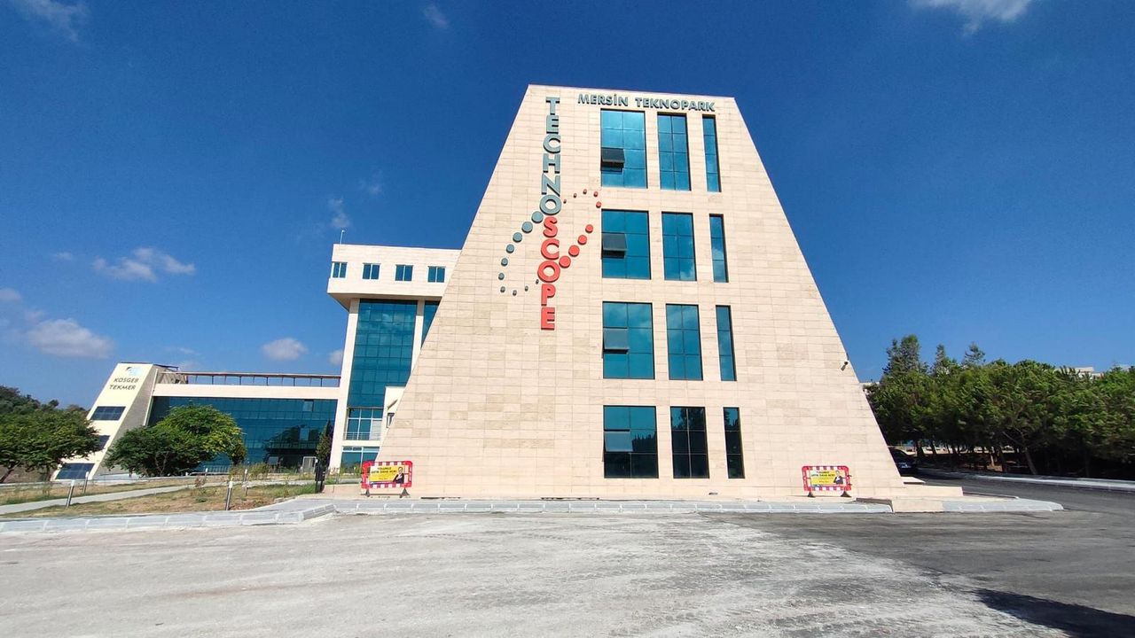 Mersin’de Gençler İçin Yüksek Maaşlı 'Uzaktan Çalışma' Merkezi Kuruldu