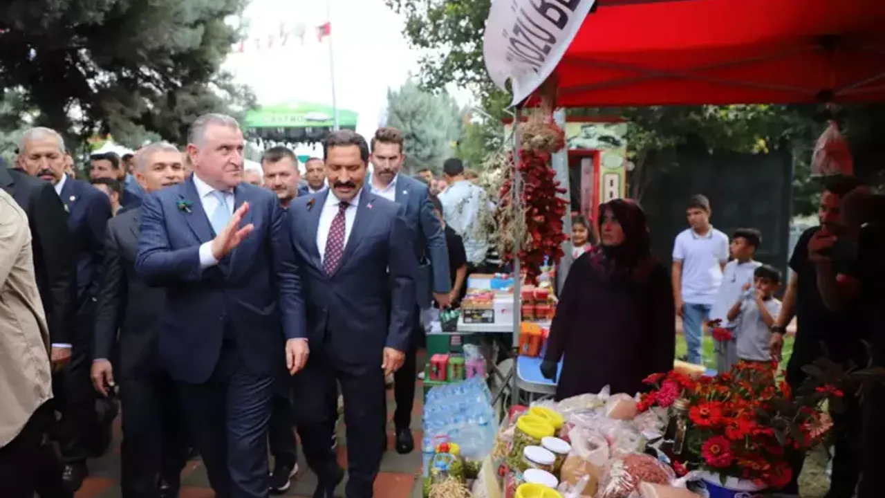 Bakan Bak: “Hatay’da imar ve yatırımlar hız kesmeden sürüyor”