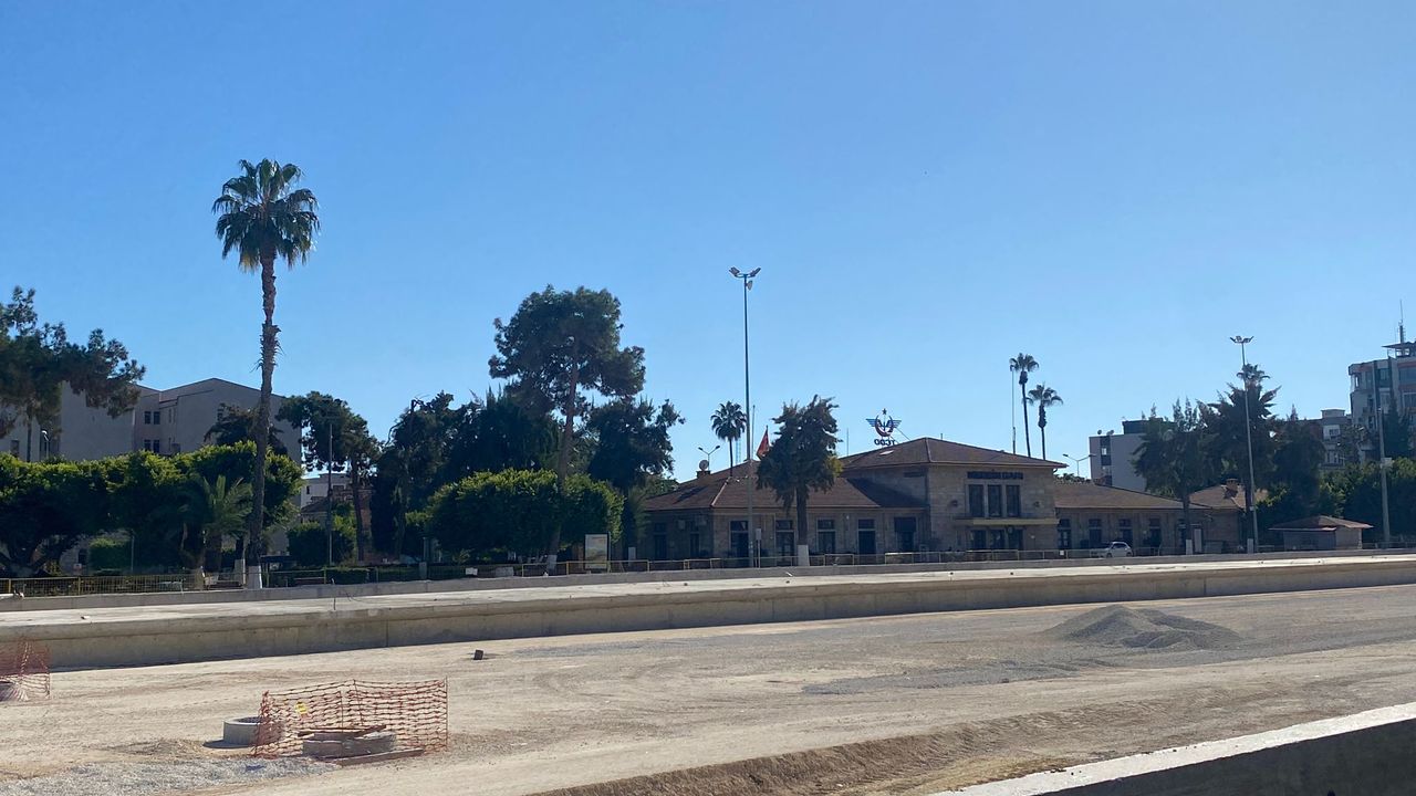 Mersin’de Hızlı Tren Hattı Çalışmaları Tüm Hızıyla Sürüyor