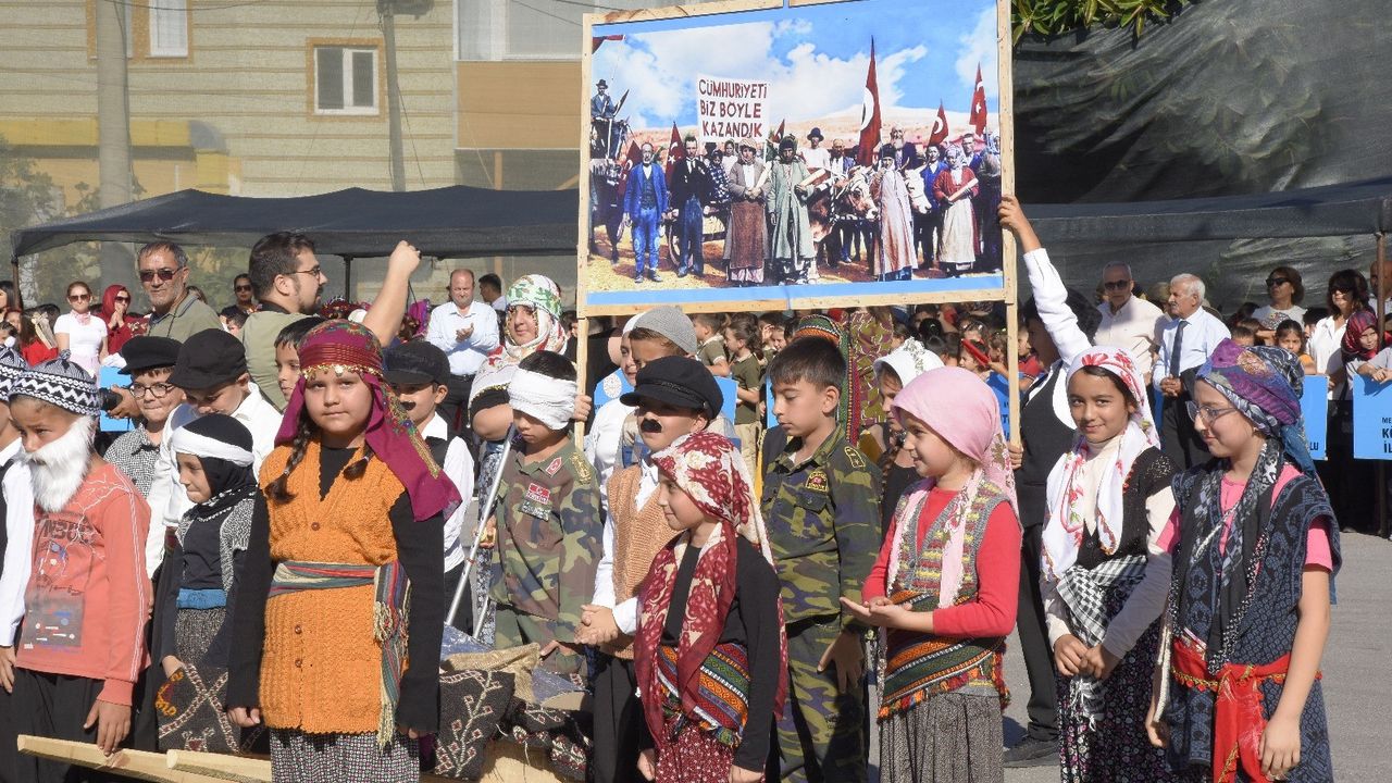 Bozyazı'da Cumhuriyet Coşkusu