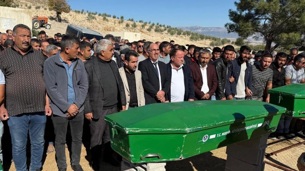 Mersin’de Kazada Yaşamını Yitiren 3 Kişi Son Yolculuğuna Uğurlandı