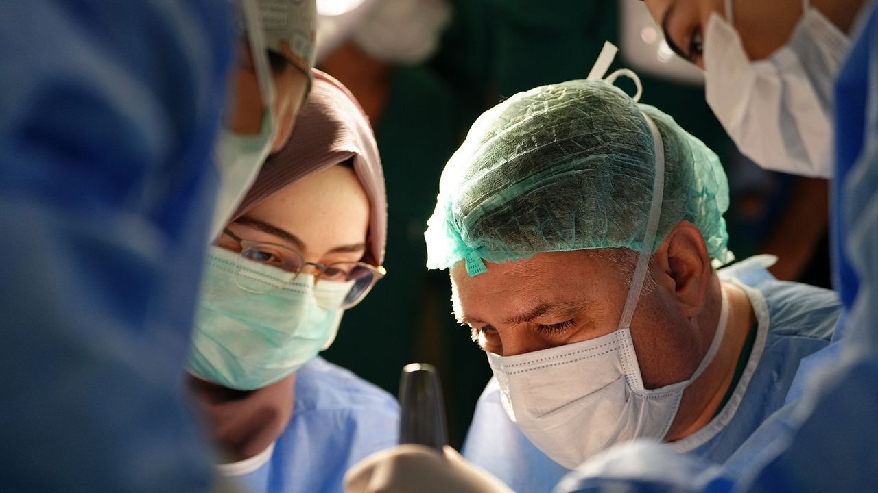 Türkiye’de Endometrium Kanseri Ameliyatıyla Sağlığına Kavuştu