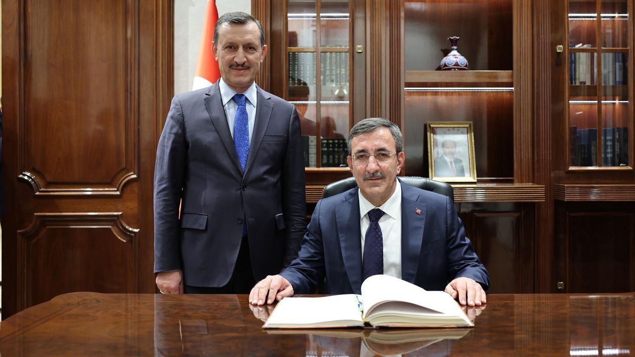 Cumhurbaşkanı Yardımcısı Yılmaz, Suudi Arabistan'a Gidiyor