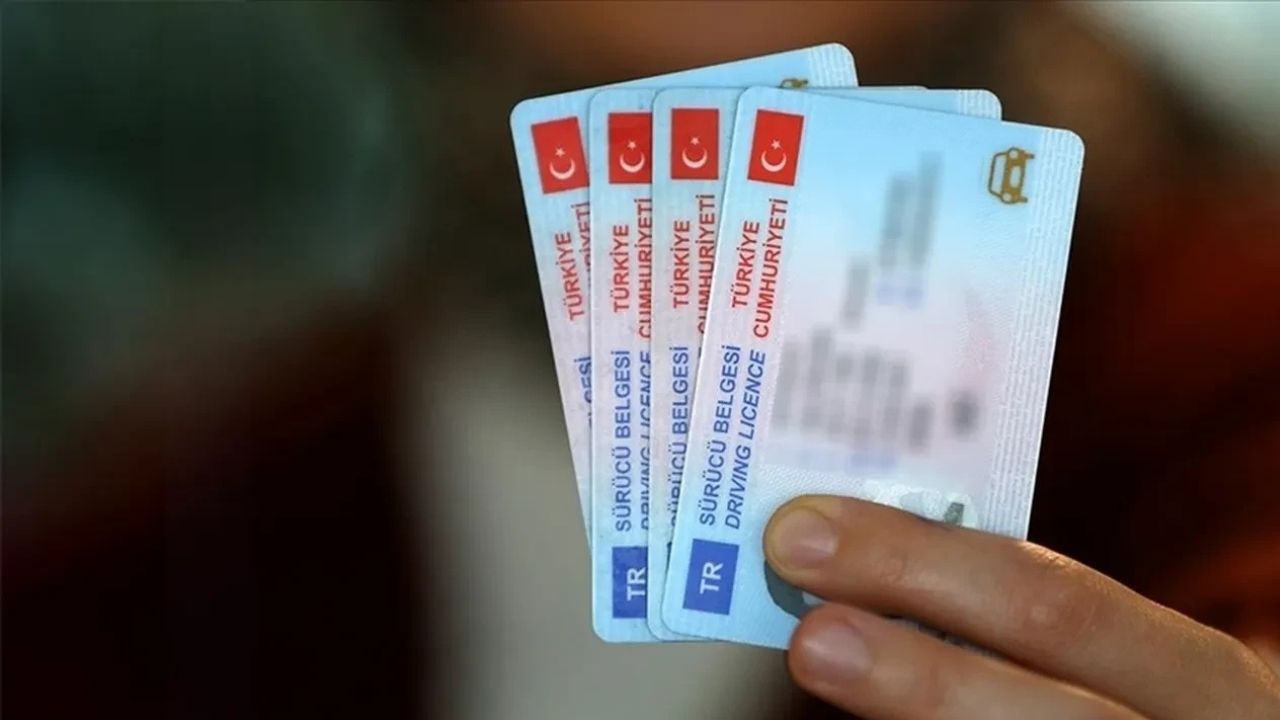 Ehliyet yenileme son tarih ne zaman? 2025 ehliyet yenileme ücreti, harcı ne kadar? Gerekli belgeler neler?