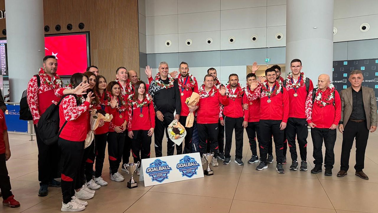 Avrupa Şampiyonu Kadın Ve Erkek Goalball Milli Takımı Yurda Döndü