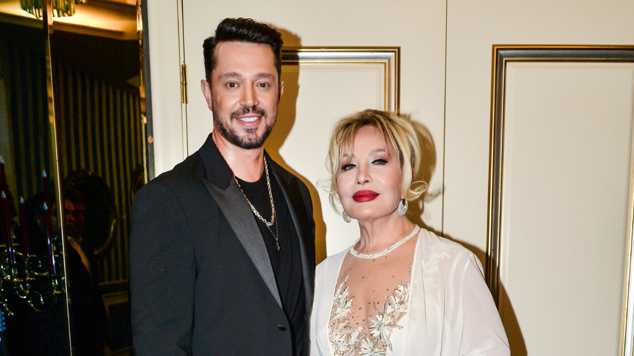 Emel Sayın 'Murat Boz İçin 30 Yaş Genç Olmak İsterdim!'