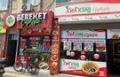 Yan yana dükkanlarda çiğ köfte rekabeti