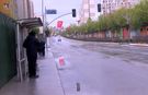 Otobüs beklerken çarpan kamyonet ölümüne neden oldu