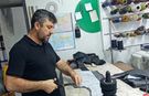 Yıpranan deri atölyede hayat buluyor