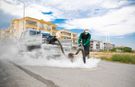 Mersin Büyükşehir ekipleri binlerce noktada ilaçlama çalışması yapıyor