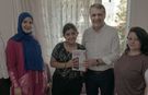 Nuray tablet istedi AK Parti hediye etti